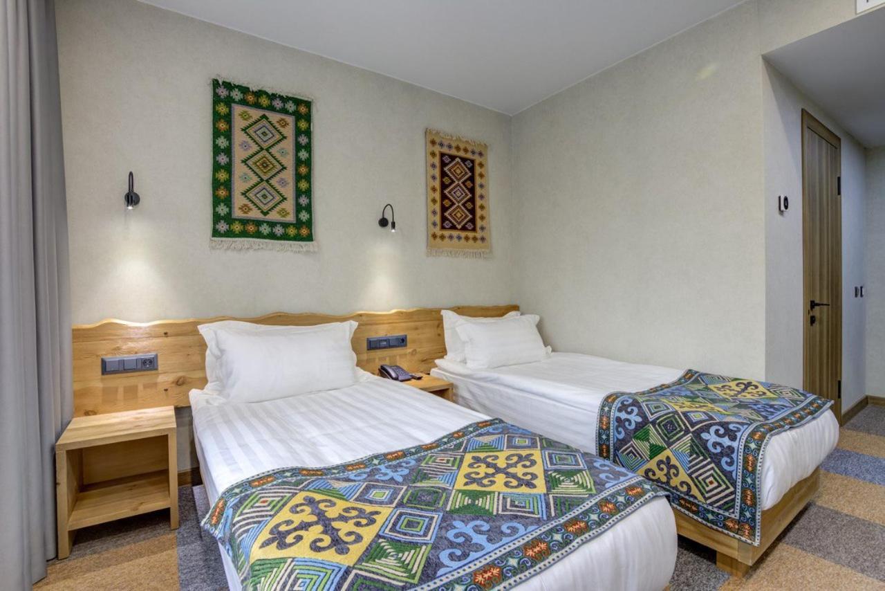 My Hotel Bischkek Zimmer foto